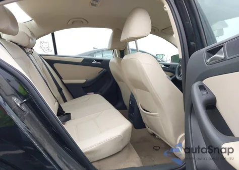 2011 Volkswagen Jetta 2.5L Se from USA, damaged, VIN 3VWDX7AJ3BM352032